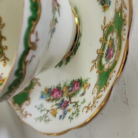 Green Foley Broadway Teacup and Saucer, made in England - Picture 5 of 8